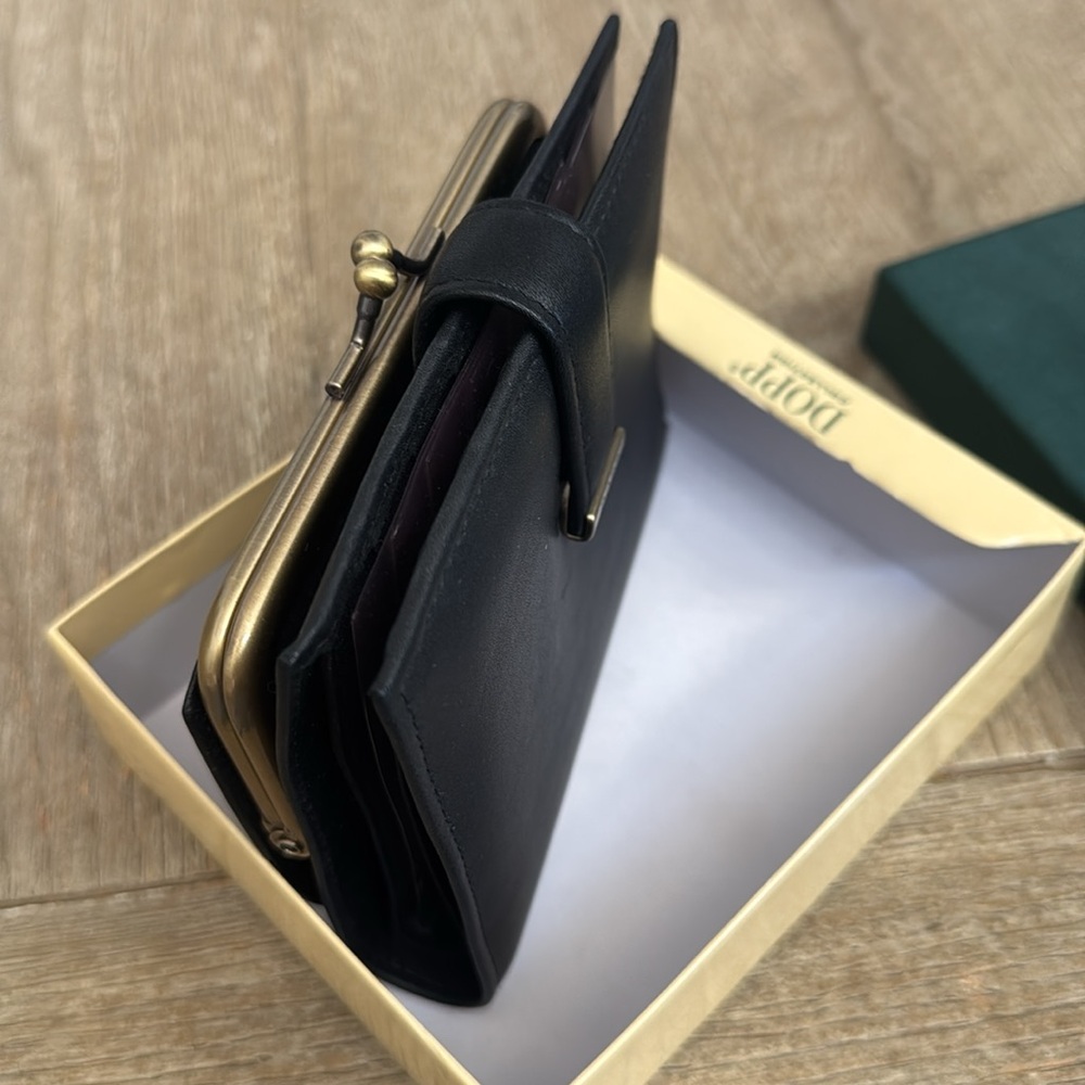 Genuine leather kisslock wallet - Picture 6 of 8